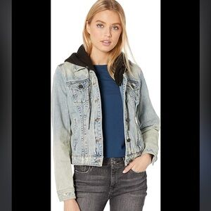 Blank NYC Denim Jacket With Hood in Casual Encounters Womens Xs